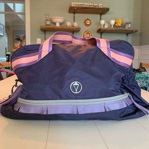 ivivva duffel bag